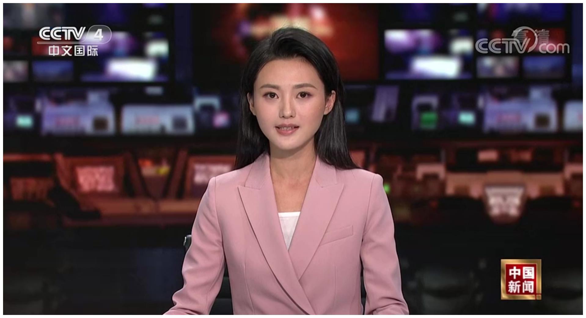 央视中国新闻女主播图片