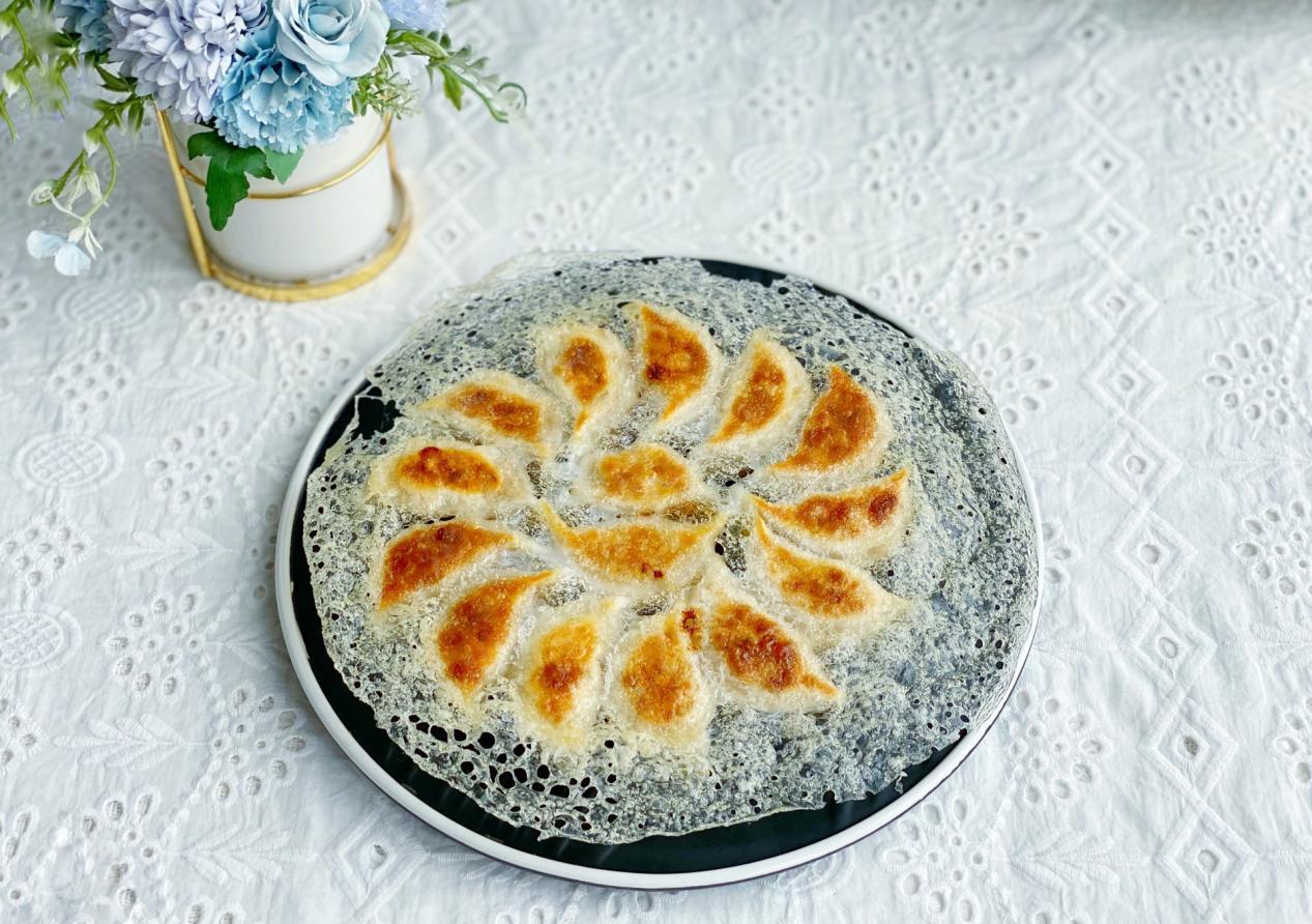 晶莹剔透冰花煎饺,自己在家做一点也不难,颜值高,味道好_高清图集