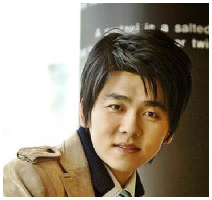 崔民勇被誉为国民小舅子出演搞笑一家人走红自曝崔江熙是其初恋