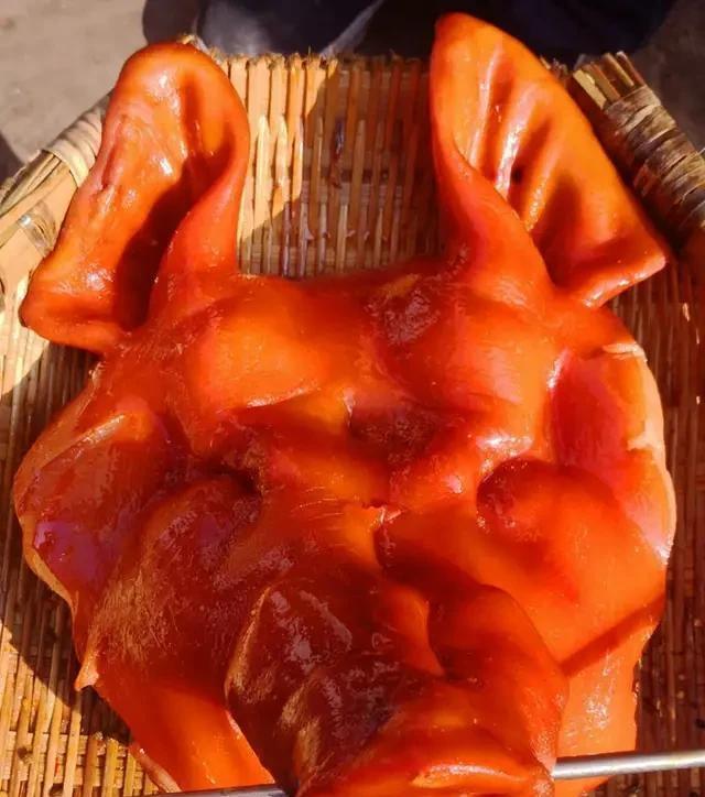 买个生猪头自己卤经济实惠不说还干净卫生