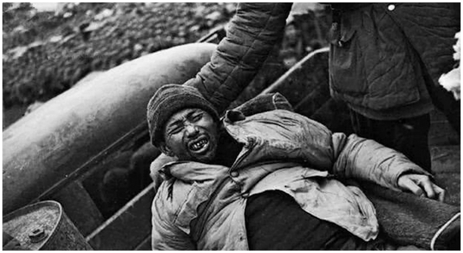 1952年剿匪,解放军在小溪中发现一具土匪尸首,其身份却惊动中央