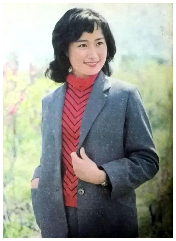 不过,詹萍萍在国外几乎只有儿子一个亲人陪伴,2016年,她得了重病,2017