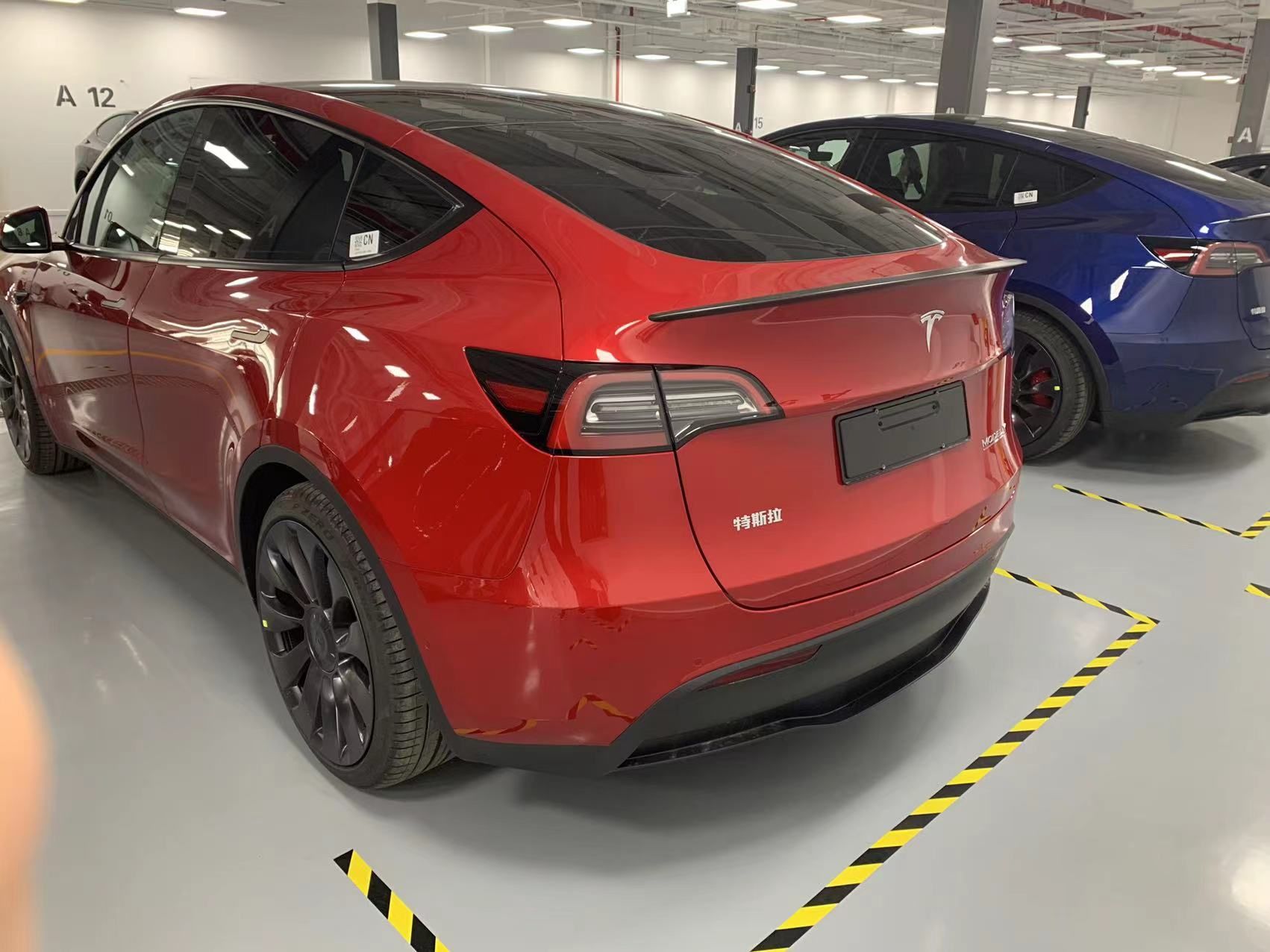 偷偷增配国产特斯拉modely高性能版升级amd芯片性能比肩ps5