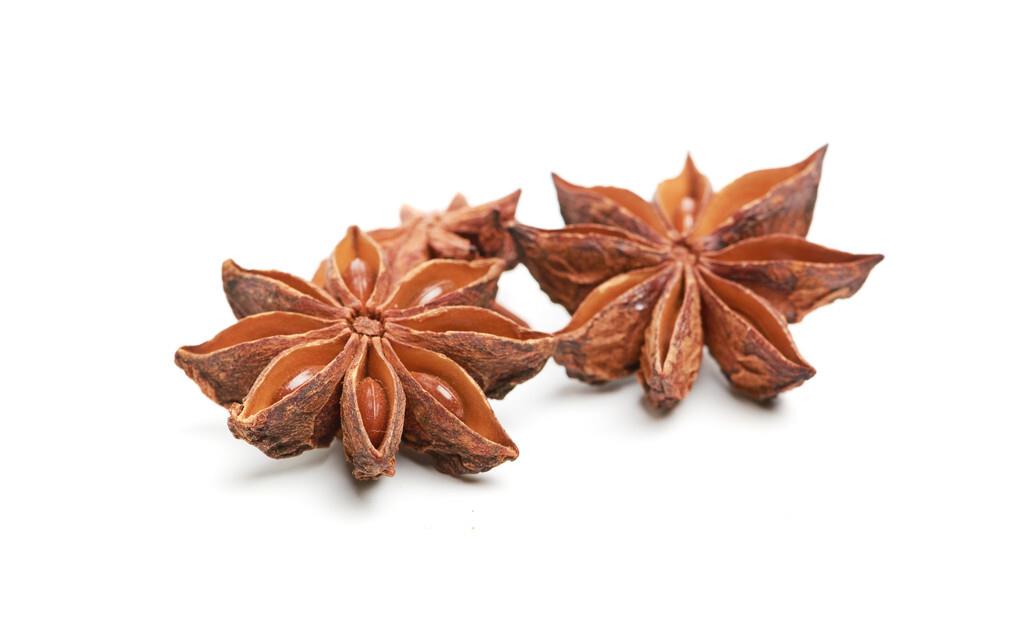 买八角时怎样区分真假八角4个小妙招去挑选买到真八角