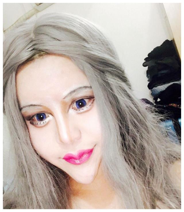 花季少女痴迷"整容",结果越整越"跑偏",网友:一点都不好看