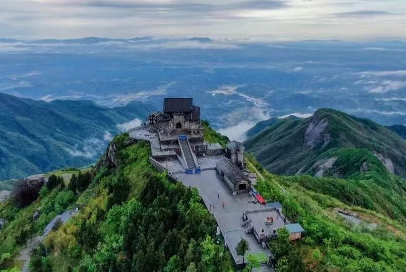 湖南身边事:男生照顾瘫痪同学10年将共战高考休闲区蓝鸢梦想 - Www.slyday.coM 湖南身边事:男生照顾瘫痪同学10年将共战高考休闲区蓝鸢梦想 - Www.slyday.coM