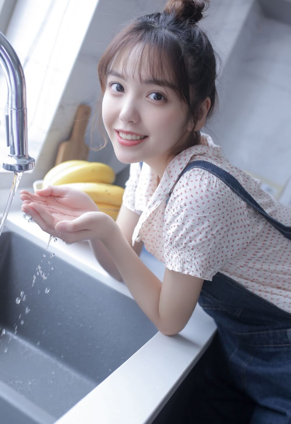 清新少女清纯生活照片展甜美笑容