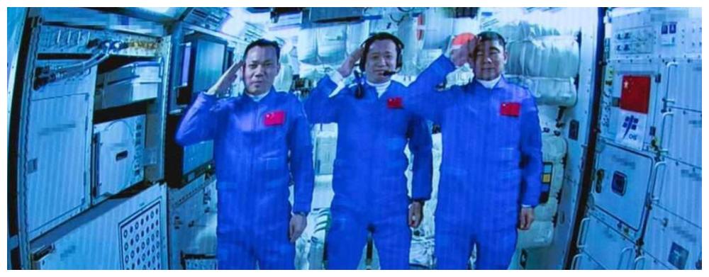 “神舟十三号”要在空间站上生活半年？这次任务是否会有女航天员休闲区蓝鸢梦想 - Www.slyday.coM