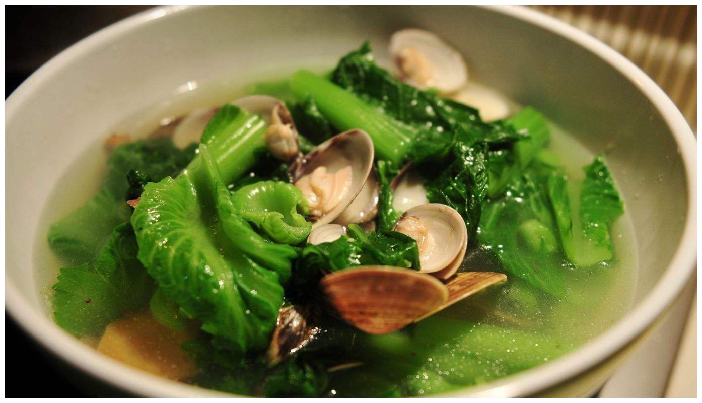 匙姜5片,香油1茶匙,江米酒1汤匙,水1200毫升具体做法如下:沙白,芥菜