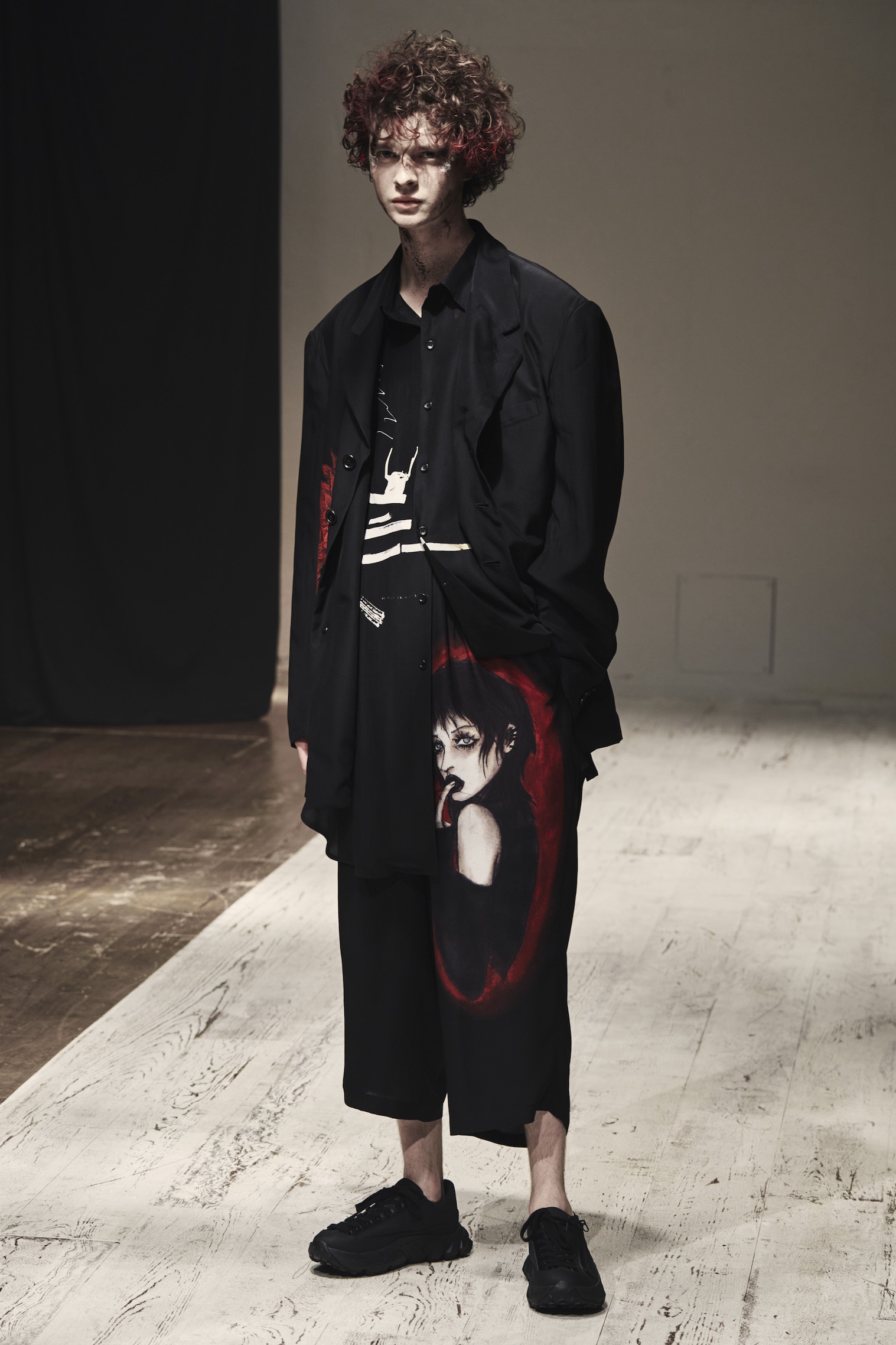 Yohji Yamamoto POUR HOMME 2022年春夏系列Lookbook 释出_高清图集_新浪网