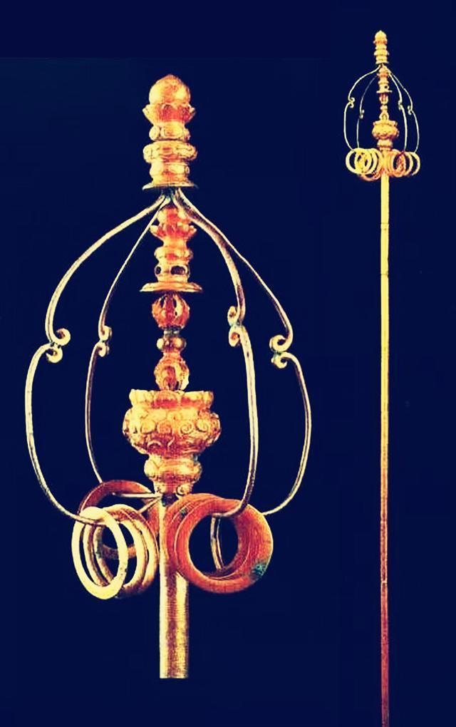 先说师傅的,唐僧的禅杖,不仅仅是个拐杖,只是电视里被弱化了.