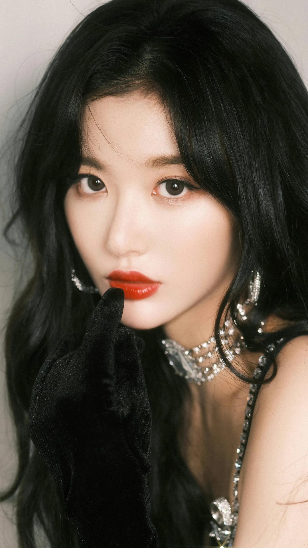 孙雪儿没有华丽的修饰,梧高凤必至,花香蝶自来