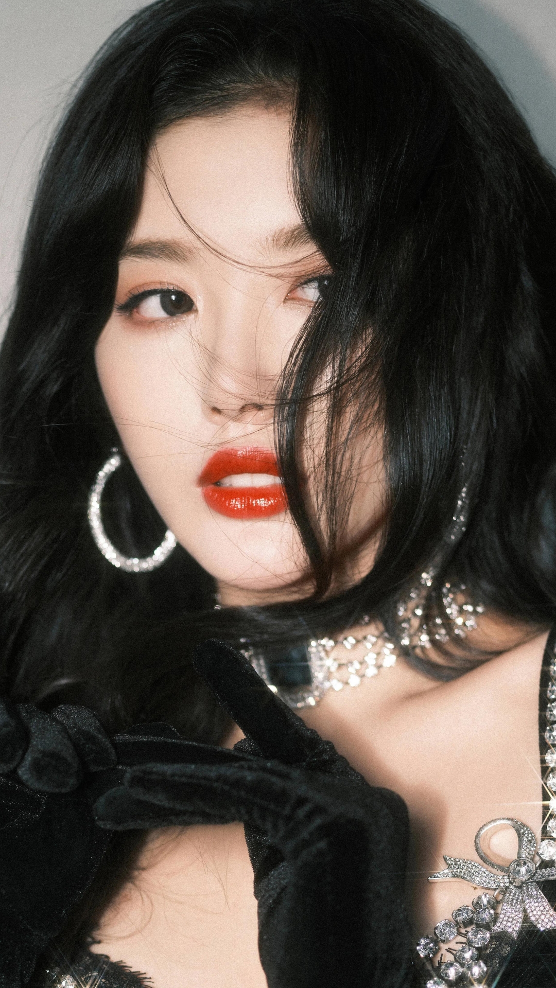 孙雪儿没有华丽的修饰,梧高凤必至,花香蝶自来