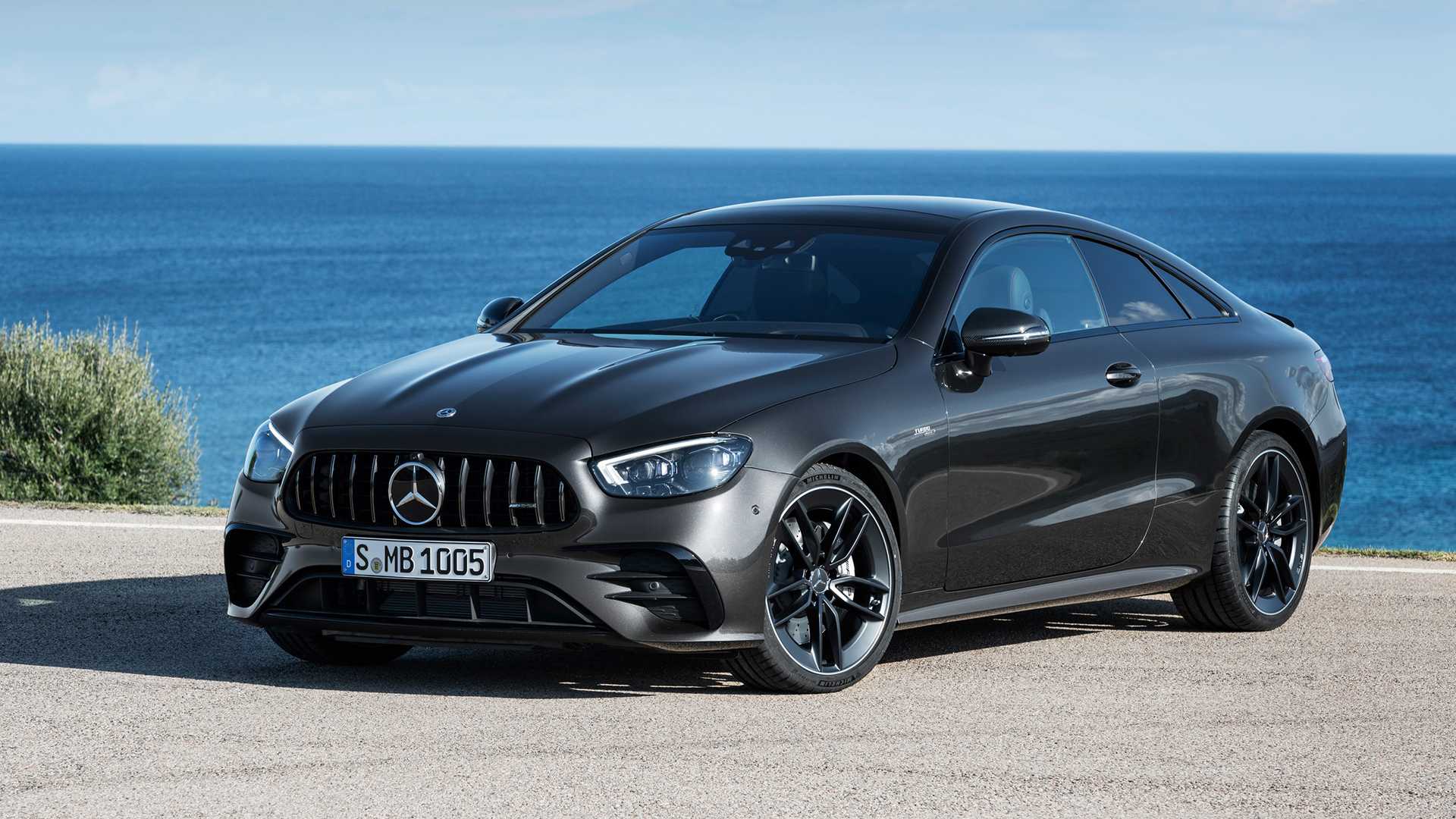 奔驰发布了中期改款的e级轿跑车/敞篷轿跑车