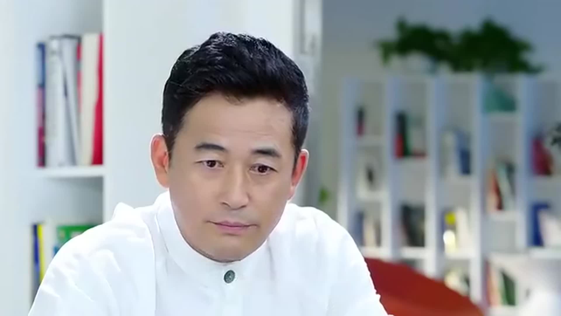 婚姻时差:超洋集团陷危机,周兴卖地补缺口