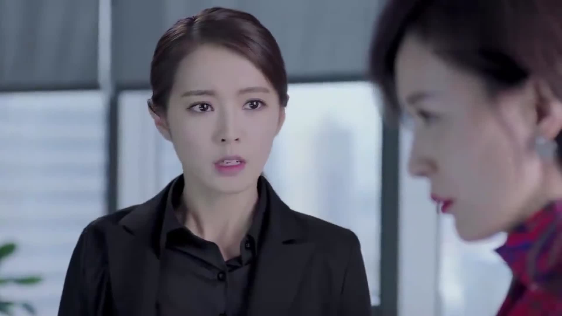 卧底归来:林莺被宝玉拿枪戏耍,想打电话报警,有把柄在他手里