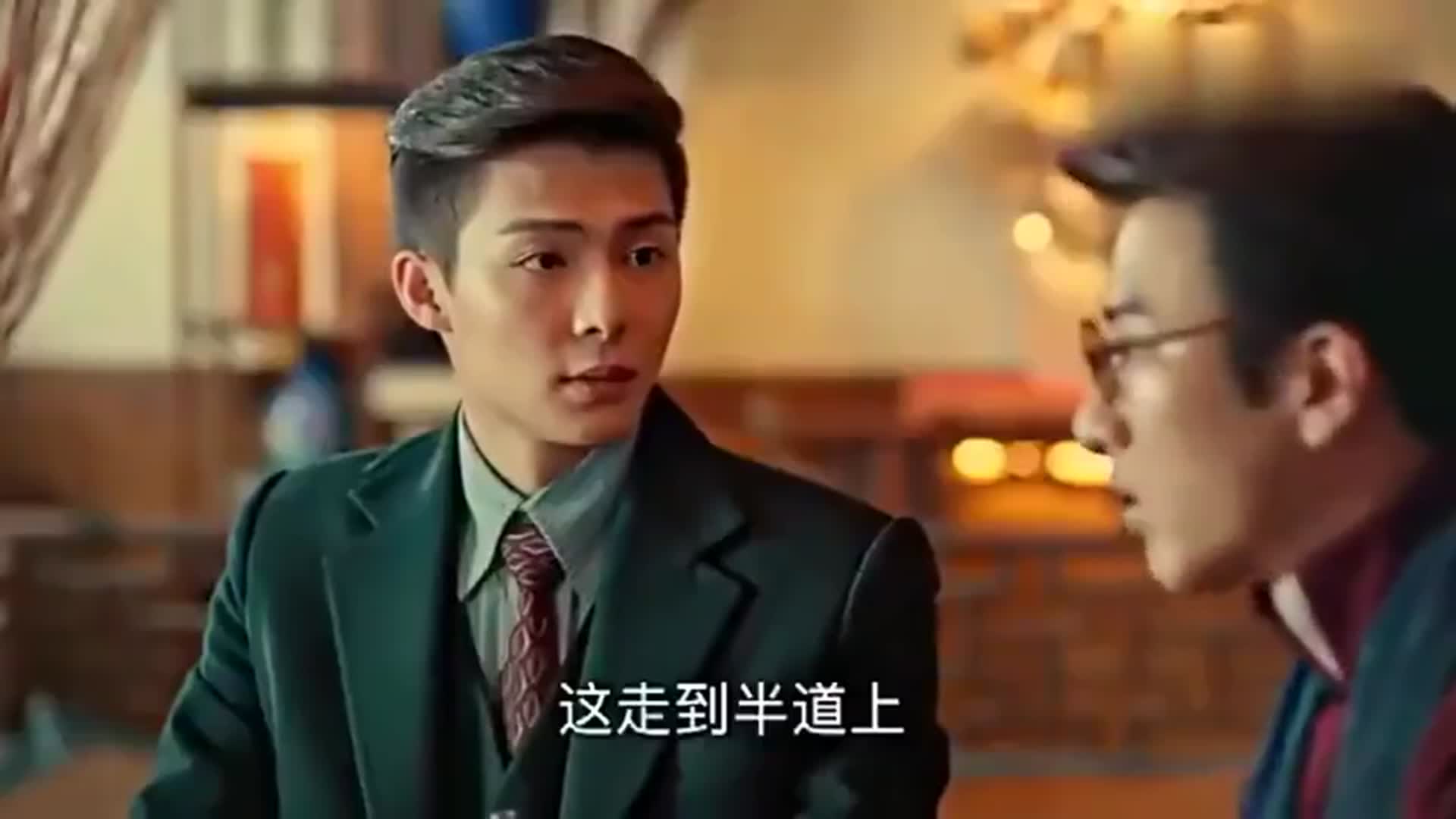 精彩影视八爷一本正经欺负张副官张副官很无奈