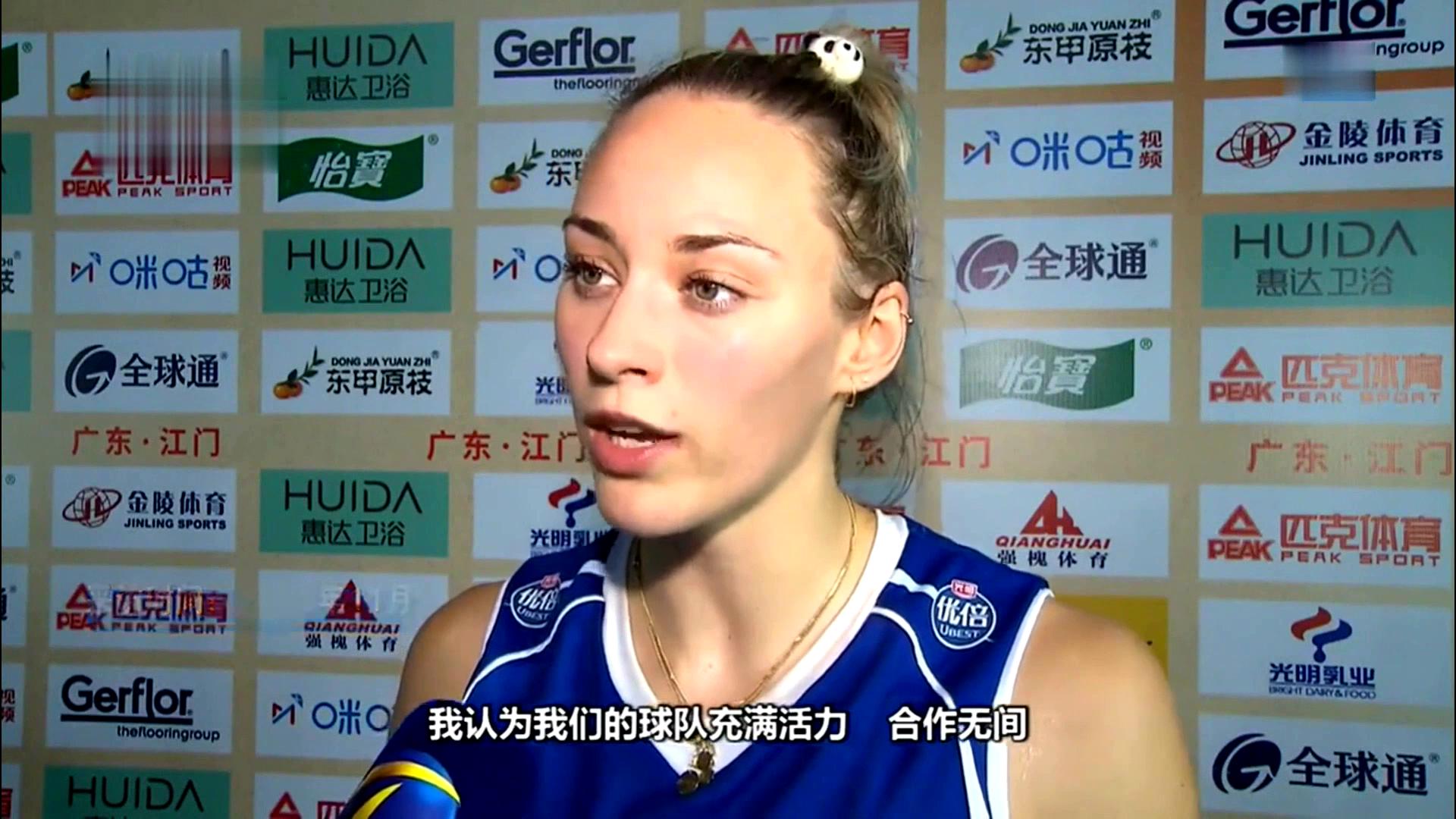 身心俱疲的利普曼暂别排坛|上海女排|利普曼|斯坎迪奇_新浪新闻