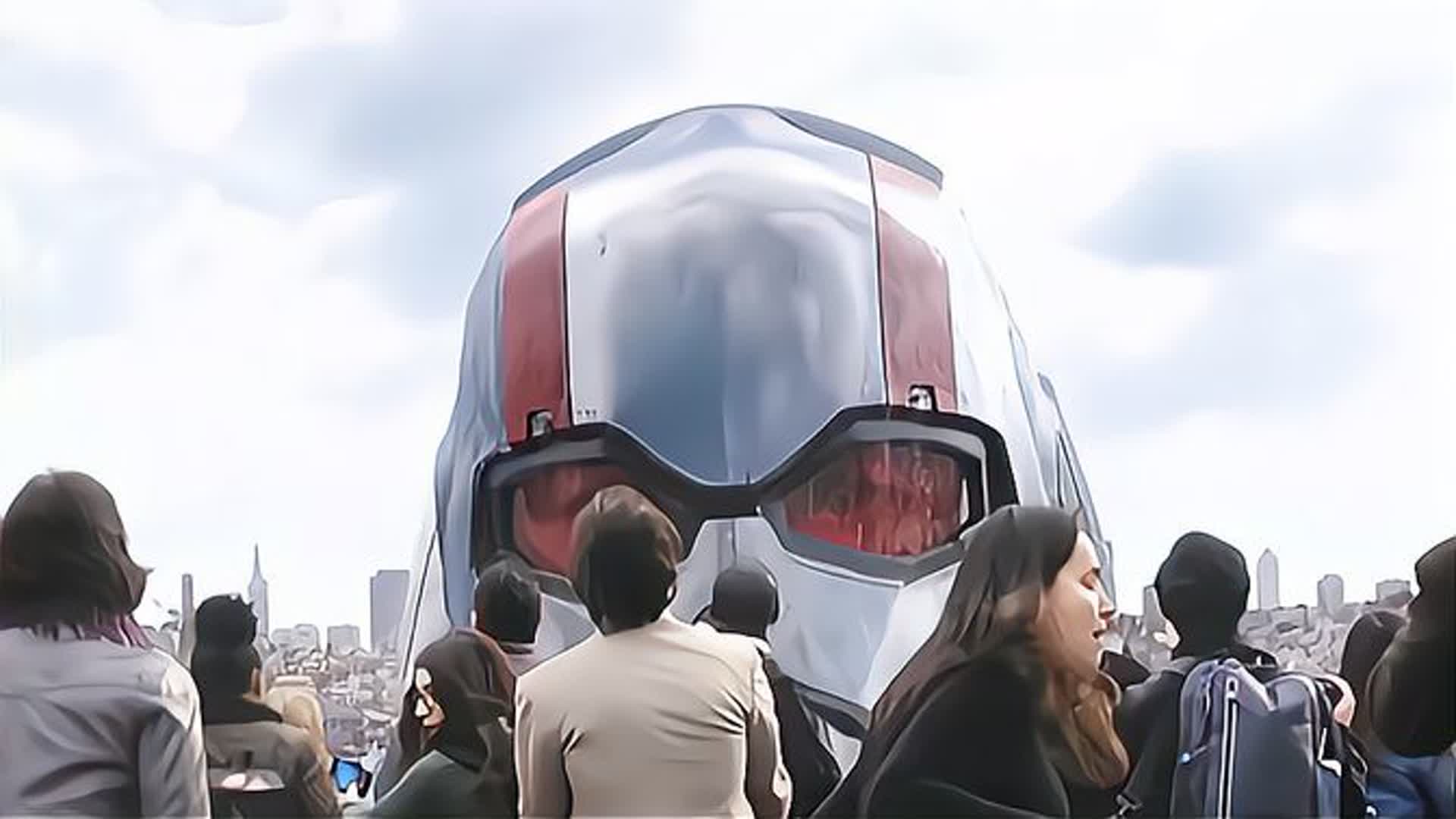 男子获得蚁人战服，可将身体变大，成为巨人