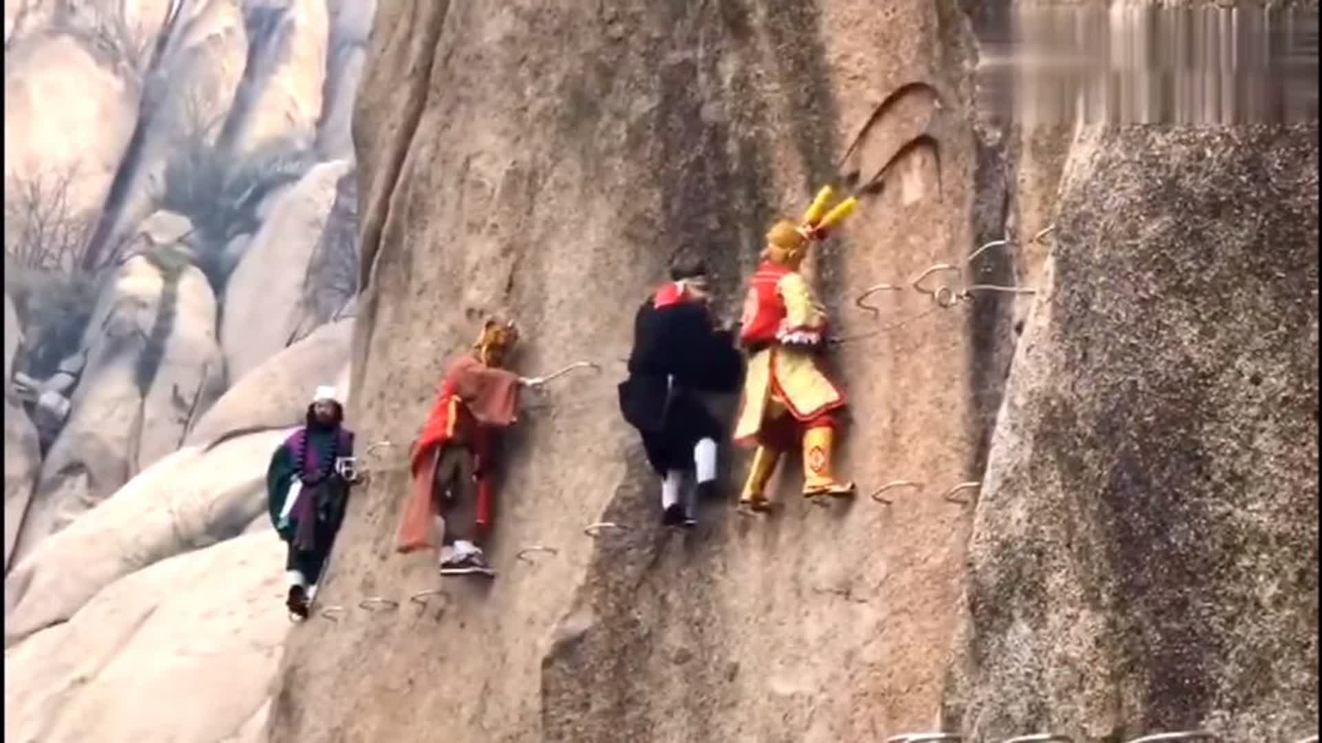 当年《西游记》的拍摄现场，原来是这样拍出的