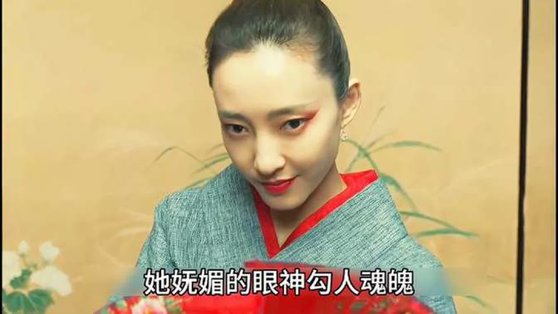 女特工使用美人计，成功获取银行金库钥匙