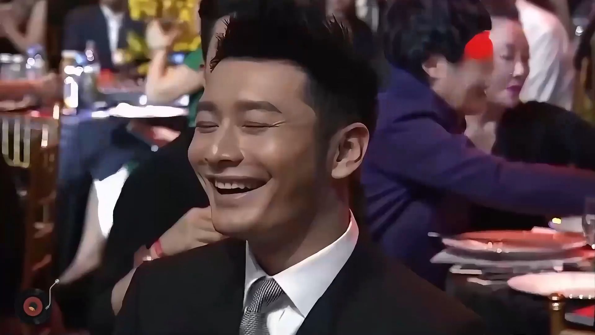 永远可以相信郁可唯的翻唱！这首《离人》好戳心，戏腔绝了超惊艳