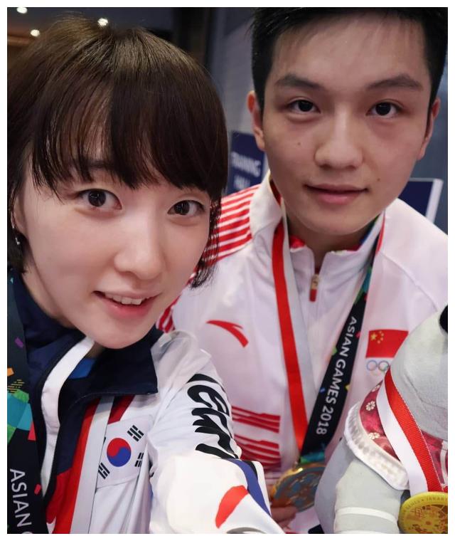 韩乒徐孝元,曾被马龙拒绝,后短暂担任樊振东陪练,写真照迷人