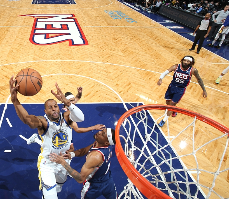 篮网18分惨败！库里37+5，杜兰特尴尬纳什难辞其咎，哈登成遮羞布休闲区蓝鸢梦想 - Www.slyday.coM