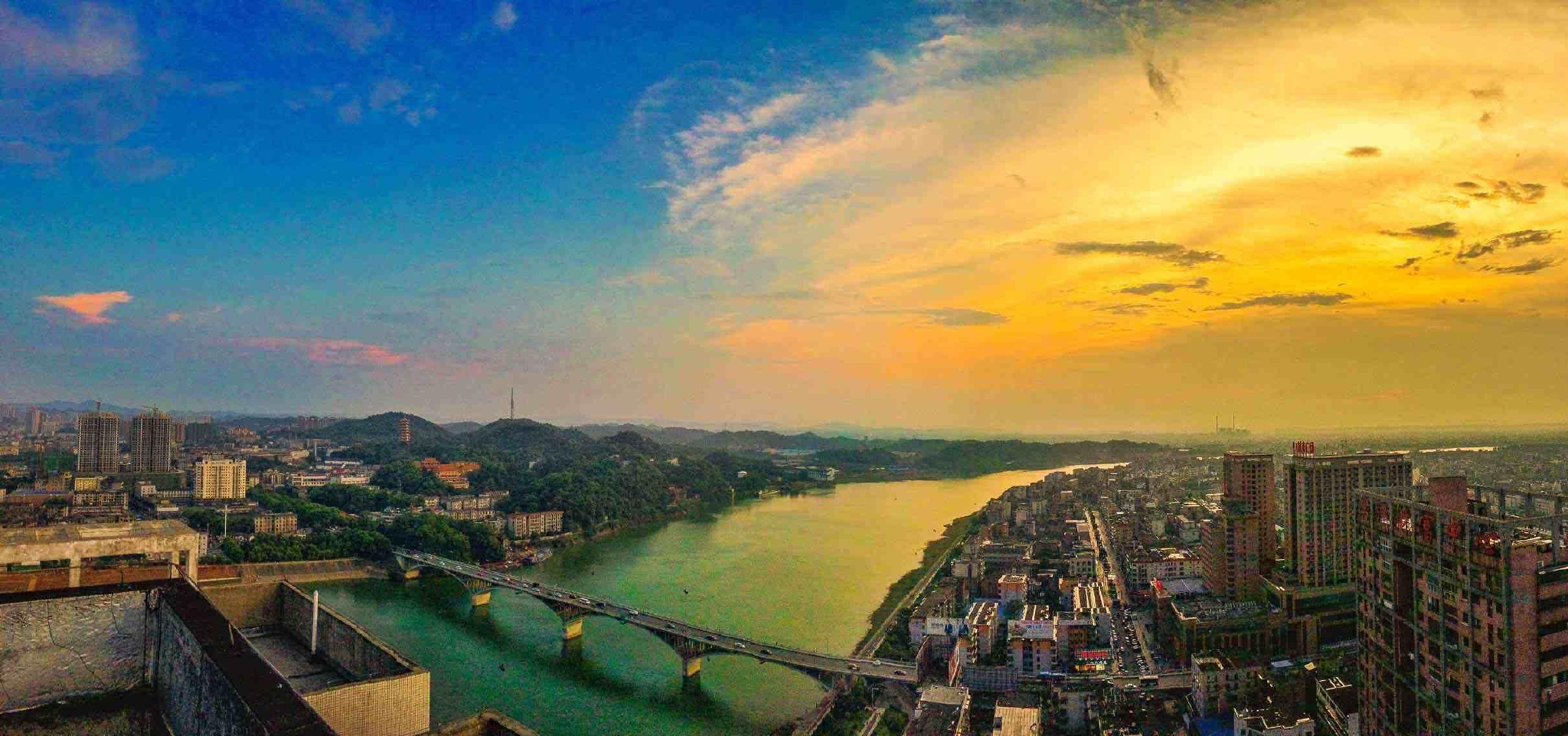 益阳火车南站有快餐没