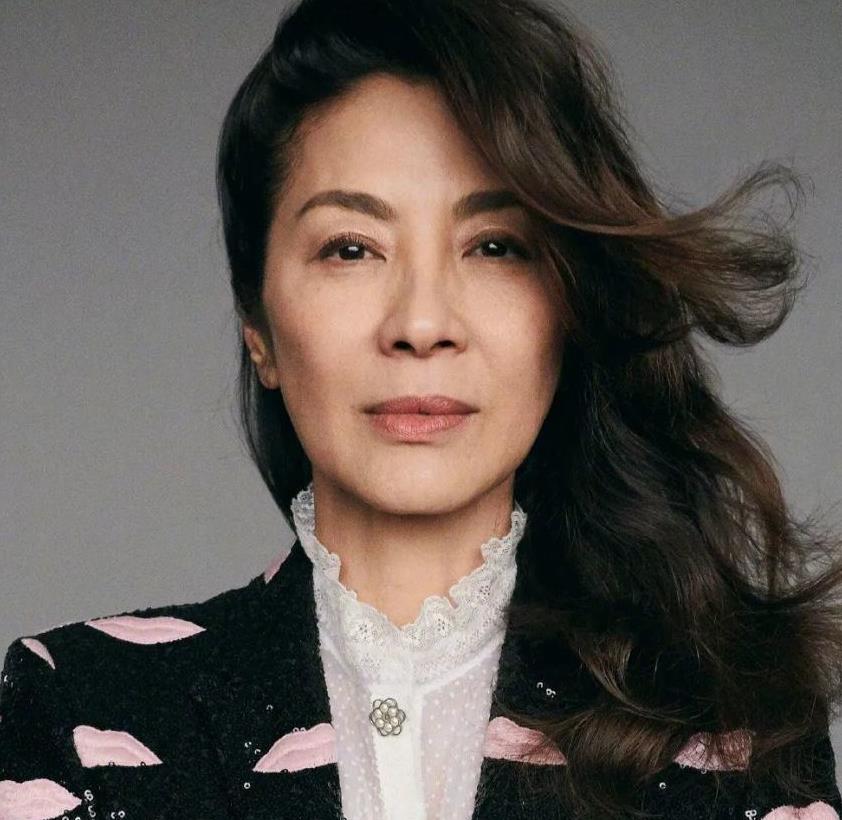 杨紫琼不愧是国际巨星素颜照无惧老年斑这种高级感绝了