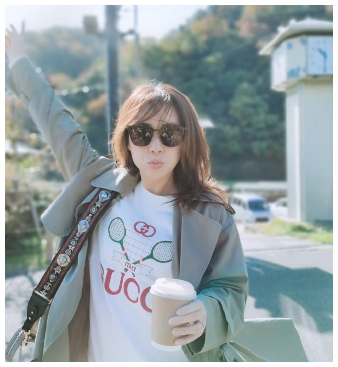 《外来媳妇本地郎》黄菲,一个走遍世界的时尚女子,追求自由的她