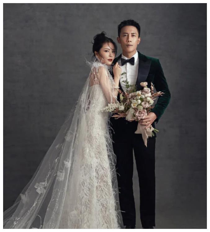 官宣生子2个月后王灿与杜淳合体拍摄婚礼大片疑婚礼将近