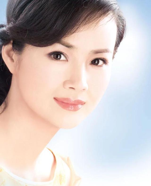 茹萍:知性优雅!_高清图集_新浪网