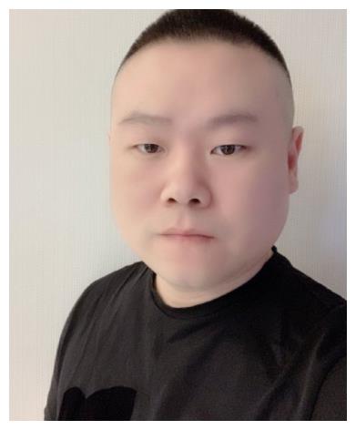 女人帅起来没男人什么事?岳云鹏妻子剃寸头素颜出镜,确定33岁?