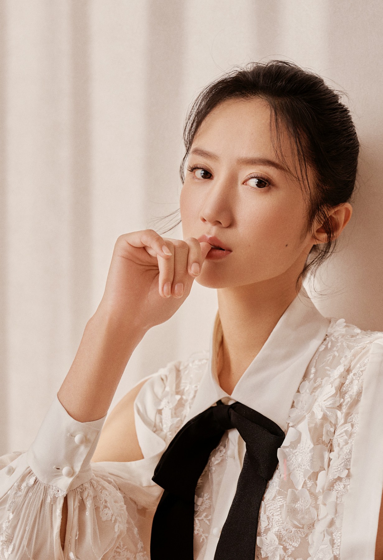 扶贫剧《雪线》热拍 韩与诺不惧挑战 演绎雪域峥嵘岁月