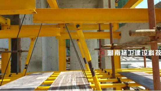 下支撑杆体系 新型悬挑脚手架体系组成构件 支撑杆 悬挑 脚手架 新浪新闻 下支撑杆体系 新型悬挑脚手架体系组成构件 支撑杆 悬挑 脚手架 新浪新闻