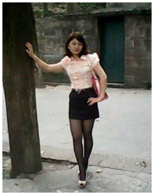 23岁走出山村,34岁持枪抢劫500万,42岁被击毙前得19岁美女相伴