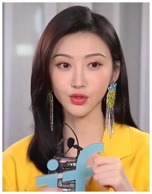 司藤的柳叶细眉是个意外惊喜 司藤 会成为景甜的惊喜吗 财经头条