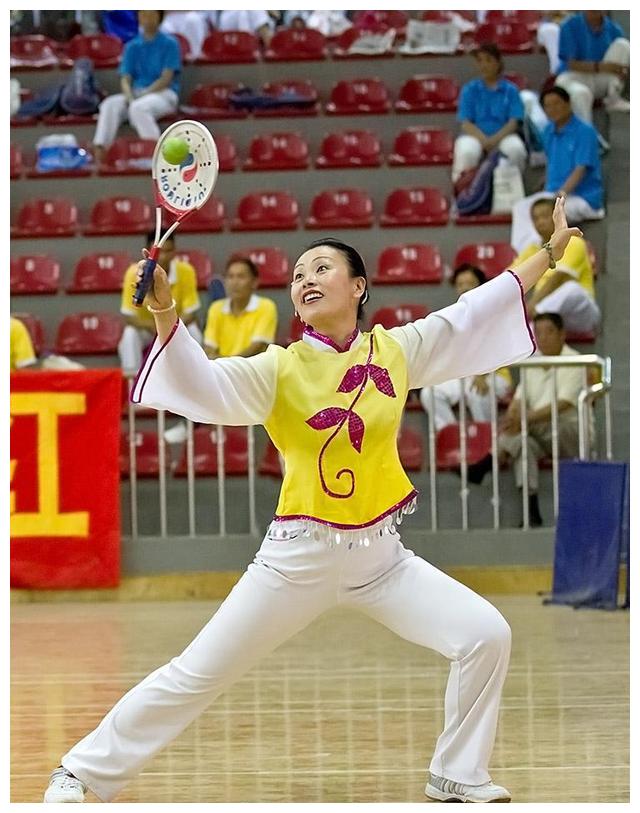 柔力球的基本动作是什么