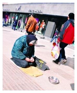 疫情期间,城市大街上常见的乞丐去了哪里?看完心里有数了!|新冠肺炎_新浪新闻