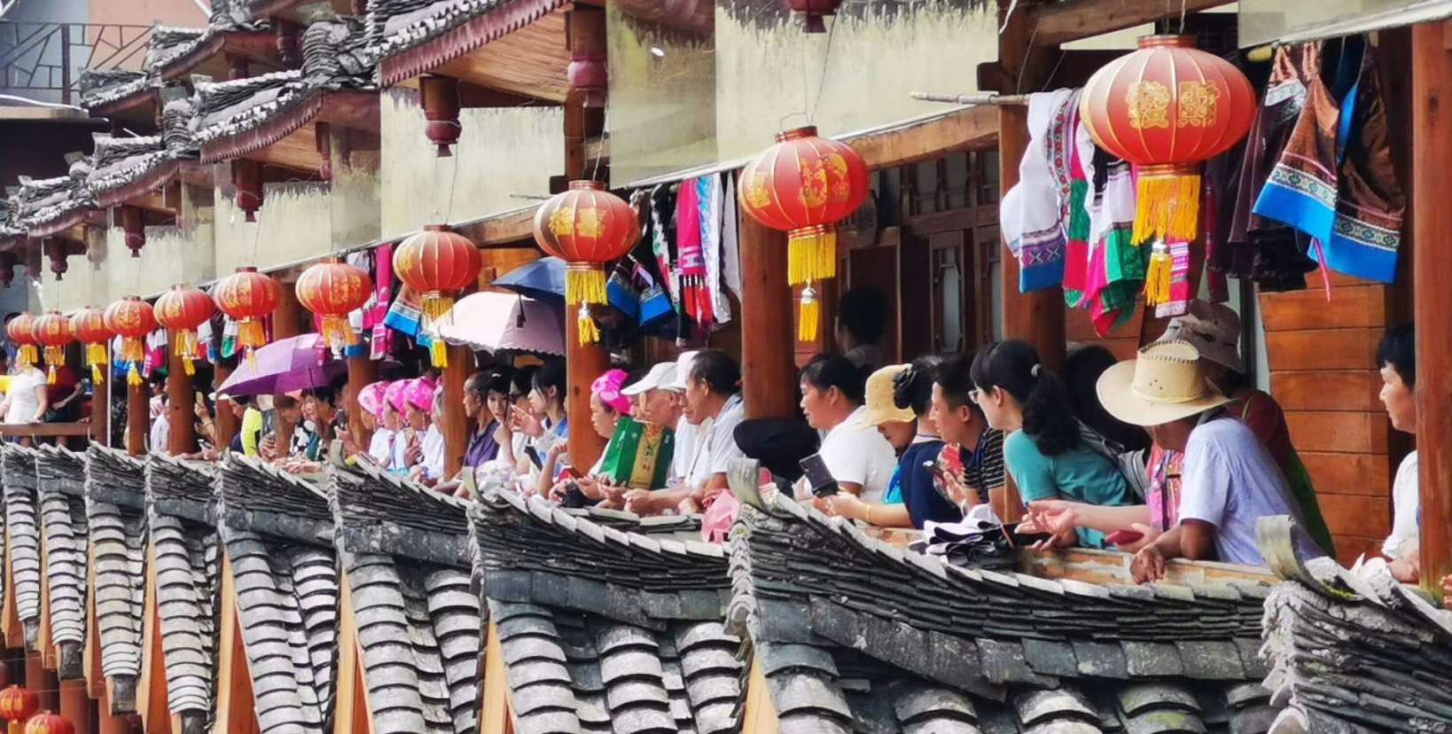 “六月六”晒衣节开启——龙胜艺江南民族文化休闲园