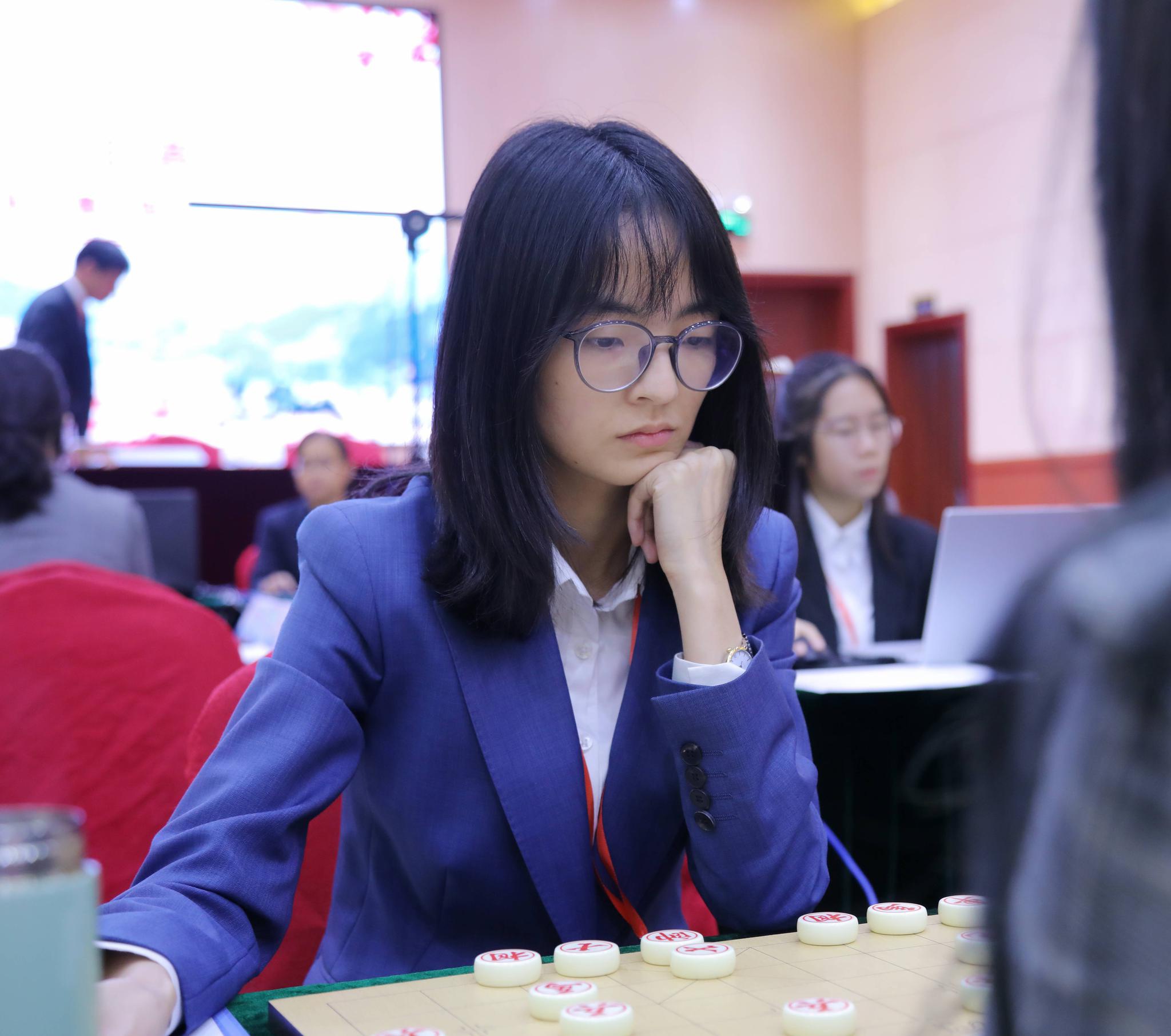 乐昌看点| 全国象棋女子甲级联赛第三阶段开赛 美女棋手集锦