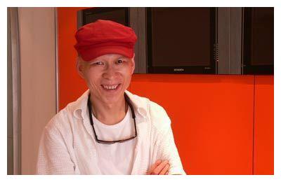 "裘千尺"李明:因长相丑陋只能演坏人,戏外却娶了美貌妻子