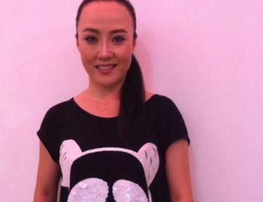 赵本山器重的女弟子曾登上央视春晚舞台如今52岁婚姻很幸福