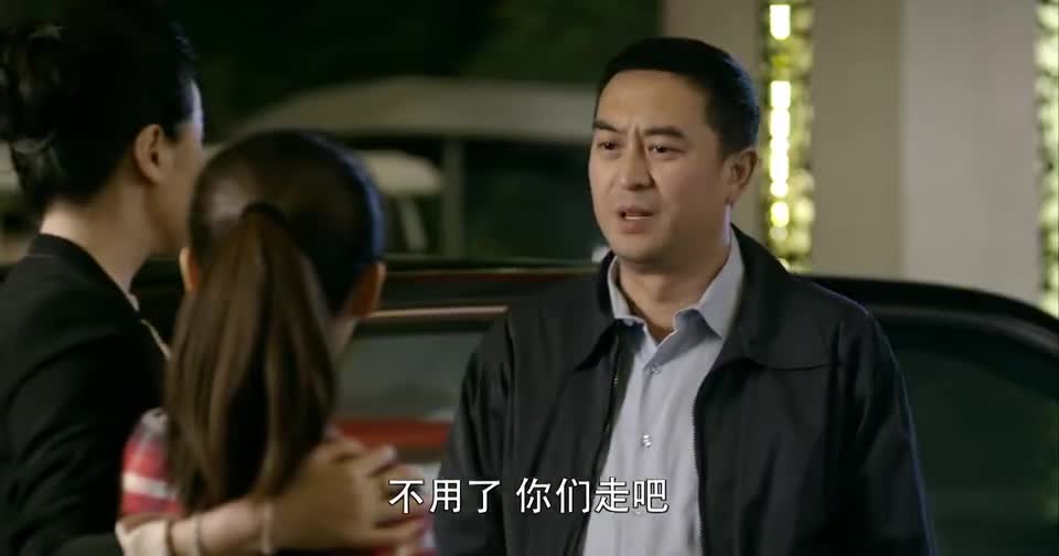 爷们儿李国生准备自己骑自行车回家北北选择跟李国生一起