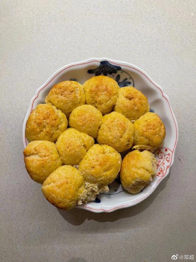 邓超深夜被孙俪拖起来烤面包：只让看不让吃