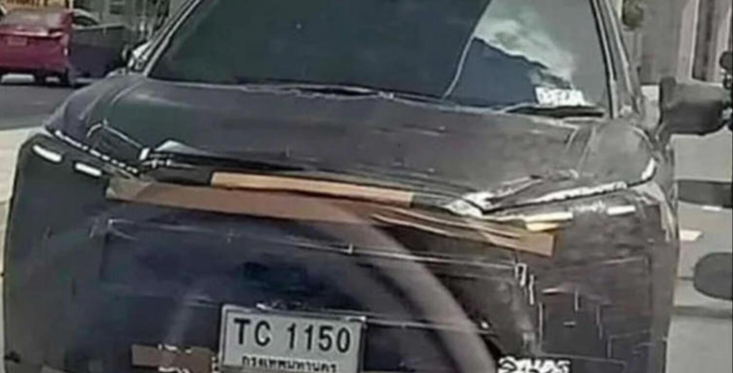 丰田全新SUV路试谍照曝光 或将定名为卡罗拉Cross