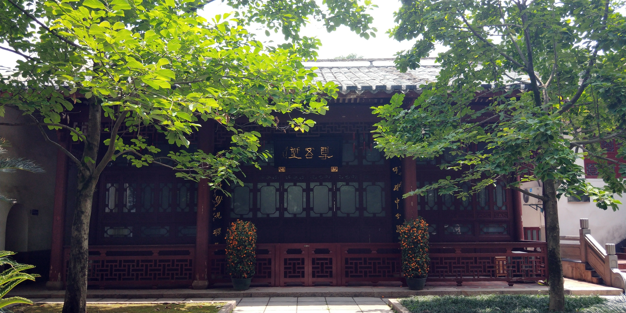 思窝花脸福州开化寺位于福建园林明珠的西湖公园开化屿上