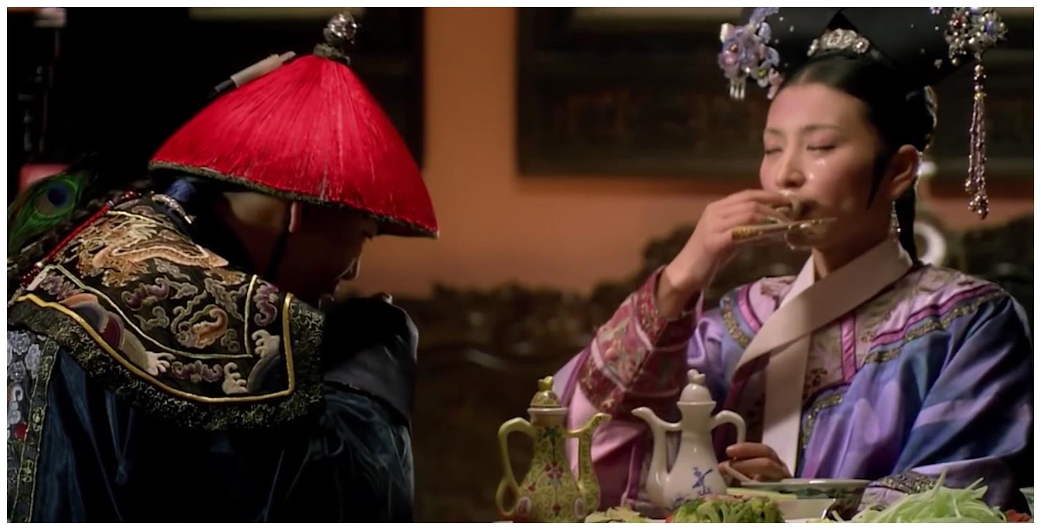 终于在一次太后的温情酒下,二人都将真实的自己表现了出来,不少人都