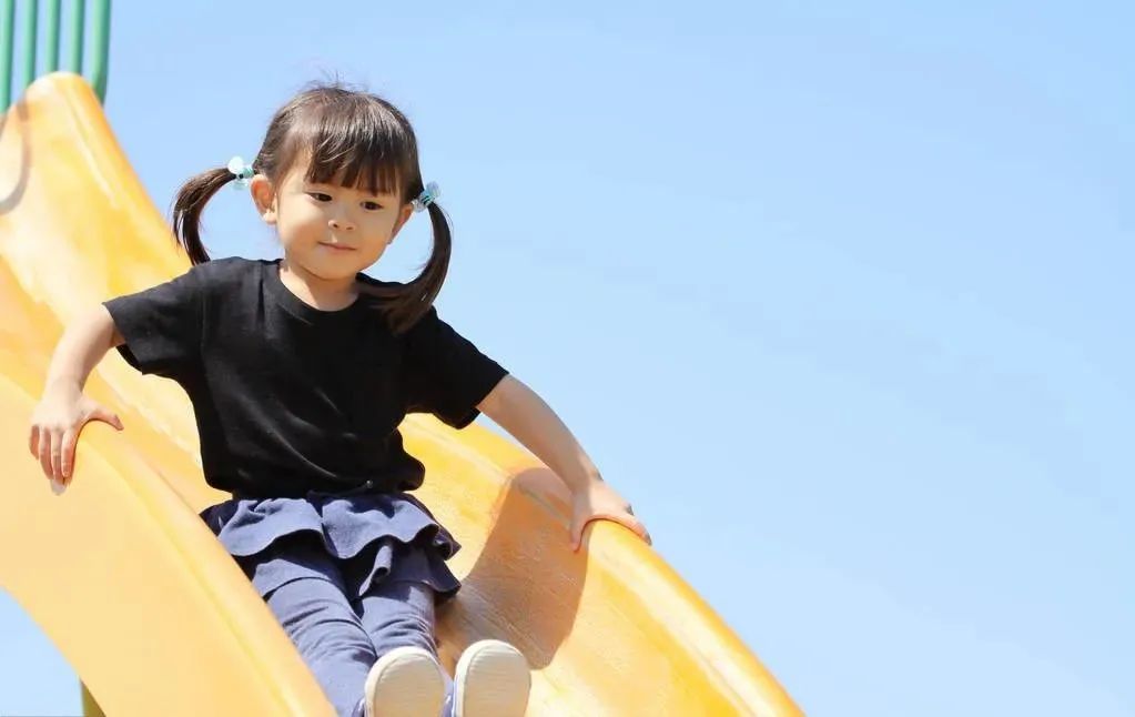 0-3岁宝宝,正常的听力发育指标,宝妈快看看自家孩子达标了没?